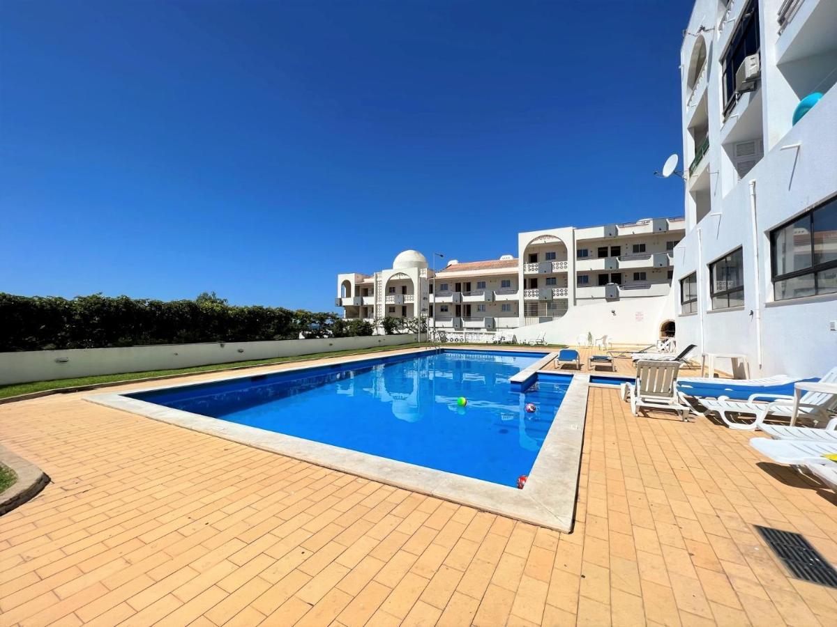 Albufeira Classic With Pool By Homing Buitenkant foto